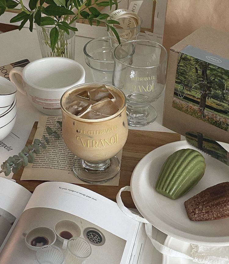 etherealdior's tweet image. breakfast is the most important meal of the day