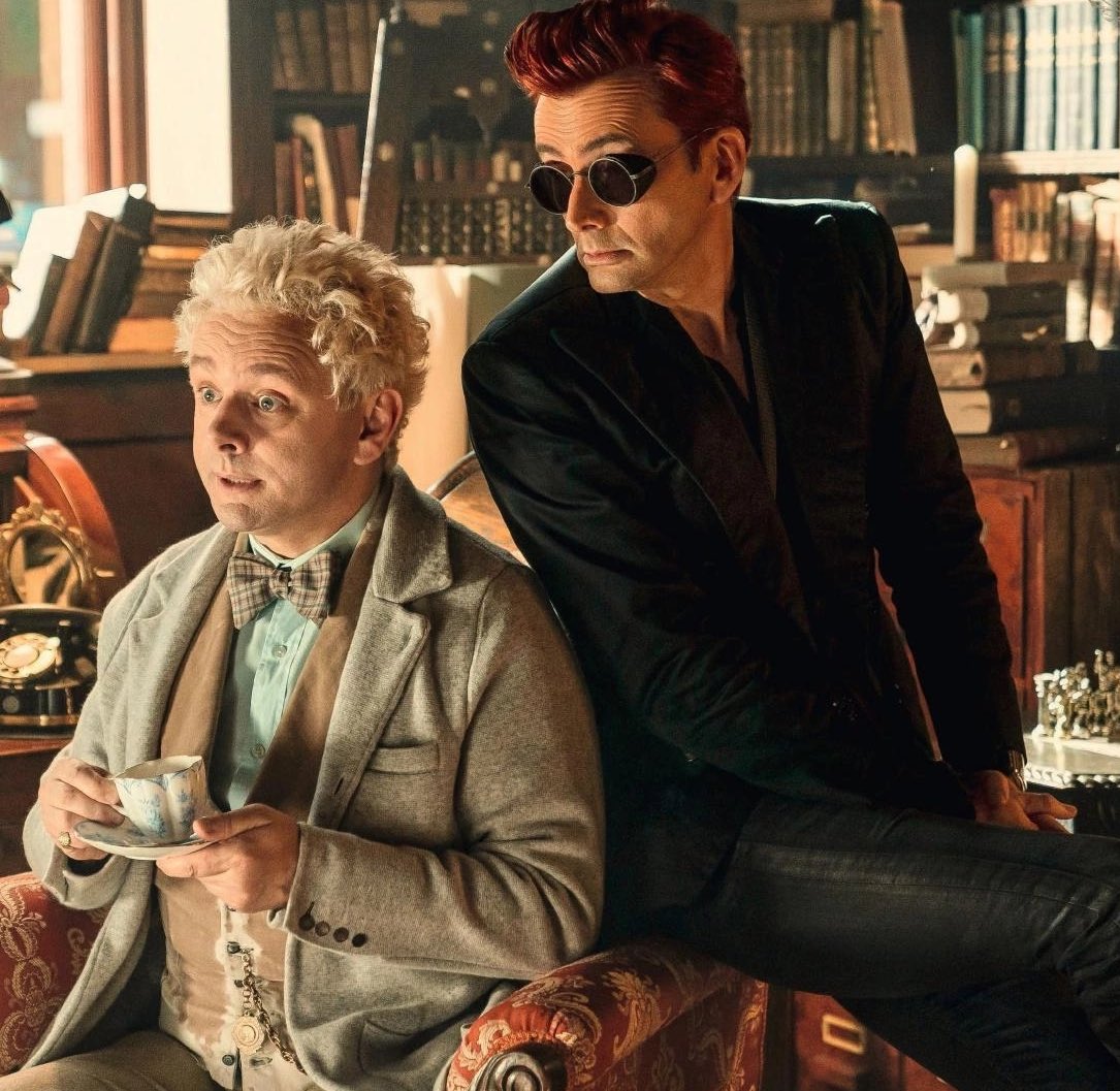 BRATLEST4T's tweet photo. this is aziraphale. aziraphale loves his personal space. and this is crowley. crowley also loves aziraphale's personal space. https://t.co/TKfXyo7VLI