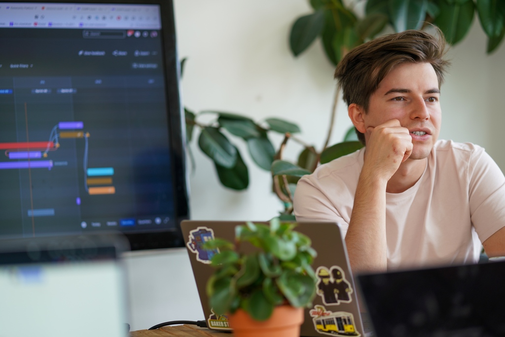 coappIO's tweet photo. The daily grind & #joy at #coapp! From daily sessions in the #coworkingspace @Hafven to delicious lunches. Roxy is spreading #happiness all around! ๐พโค๏ธ #team #communityplatform #communitymanagement #coworking #saas #community #whitelabelsoftware #coworkingsoftware ๐ธ@hardyseiler https://t.co/iNA7xmYjsM