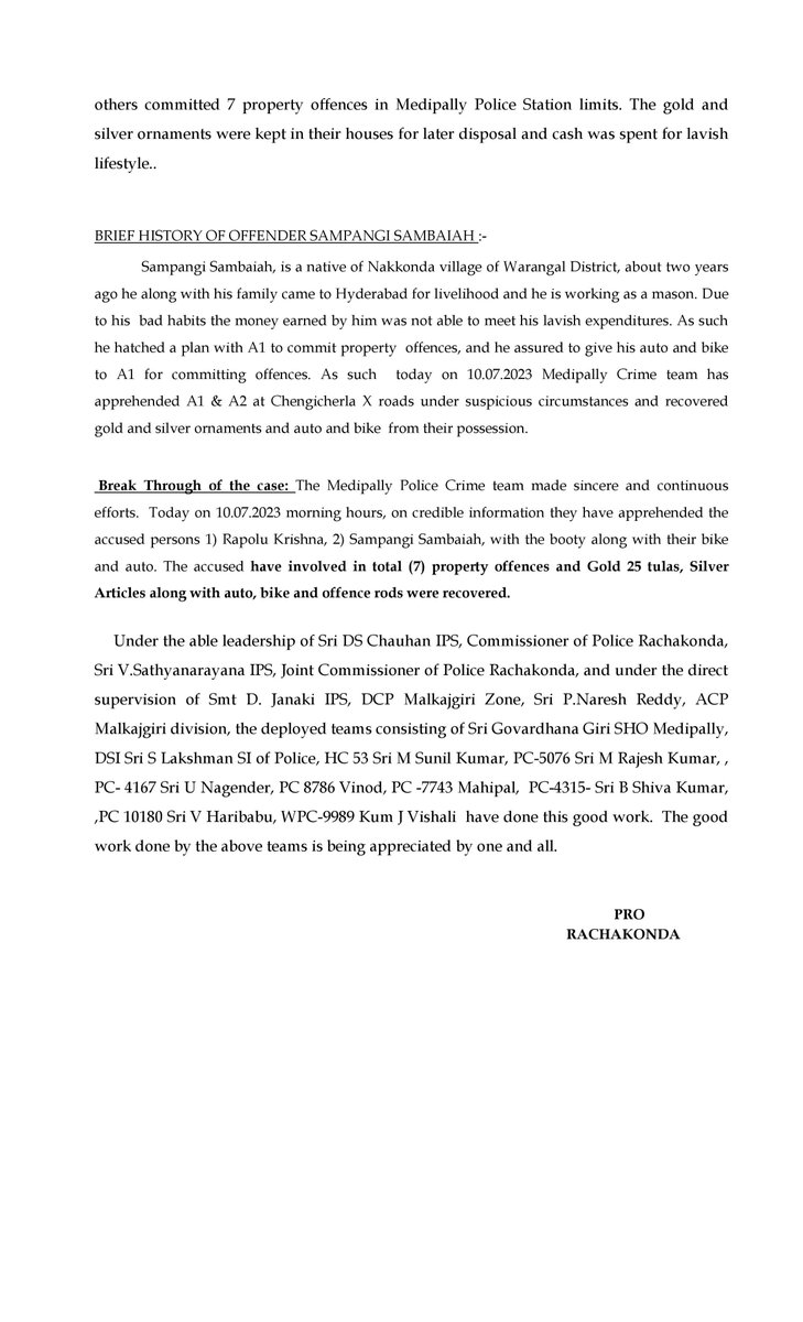 MalkajgiriCop's tweet photo. The sleuths of @MedipallyPS Police apprehended 2 #HBNightOffenders & #recovered 25 tulas #GoldOrnaments, #SilverArticles, 01 Auto & 01 Motorcycle from their possession all worth Rs 15,50,000.
@TelanganaCOPs @jtcprck @DcpMalkajgiri @AcpMalkajgiri @eenadulivenews @DeccanChronicle https://t.co/71NaLxG7Nt