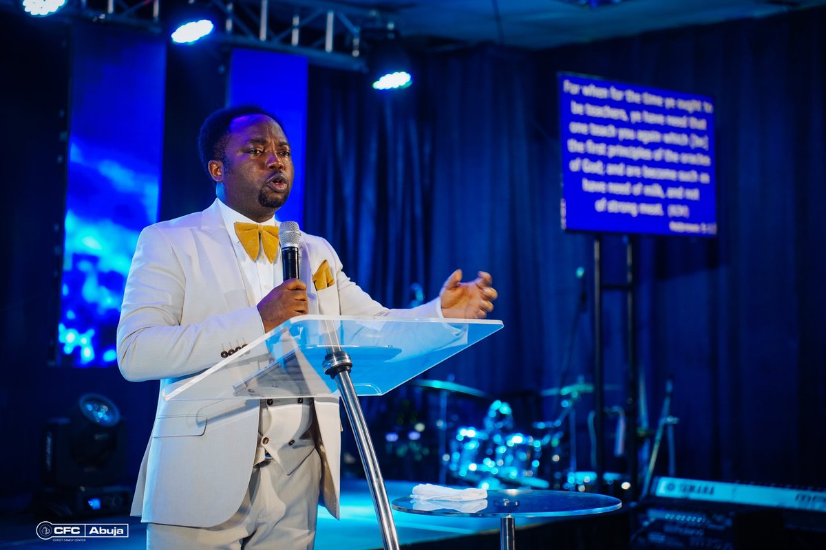 CFCAbuja's tweet photo. How To Measure Spiritual Maturity
1. Knowledge: it takes time to grow in knowledge and learn about God.
2. Perspective: when your mind is renewed, you have the same perspective as God.
#DaysofRefreshing
#ChristFamilyMinistry
#LoveIsKing https://t.co/RzLlbuDYJu
