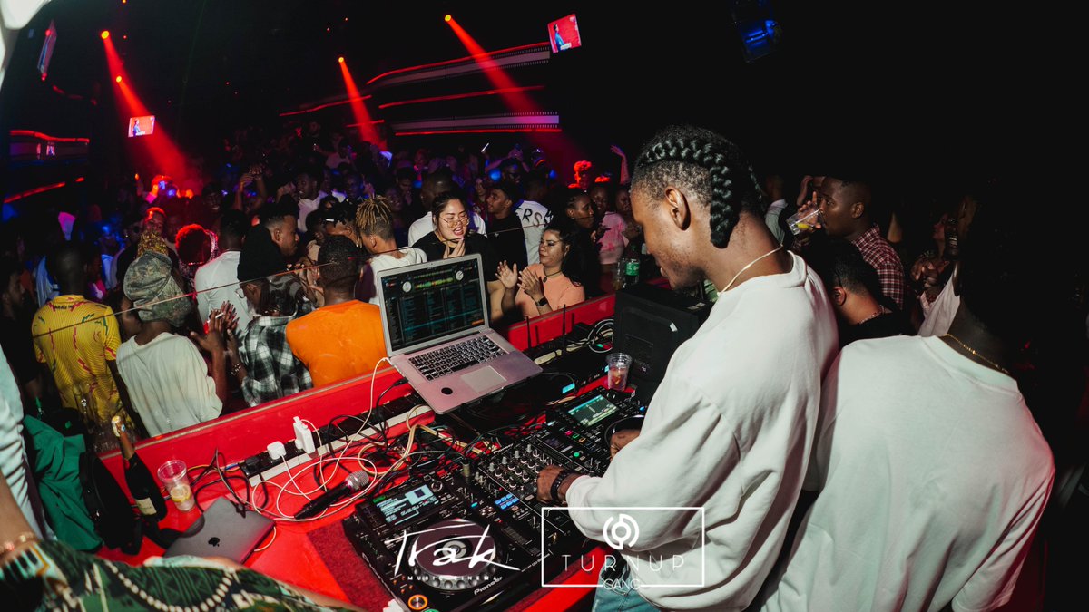 Music is one thing that unites races and brings everyone together, and that’s the reason we do this🔥 #magician