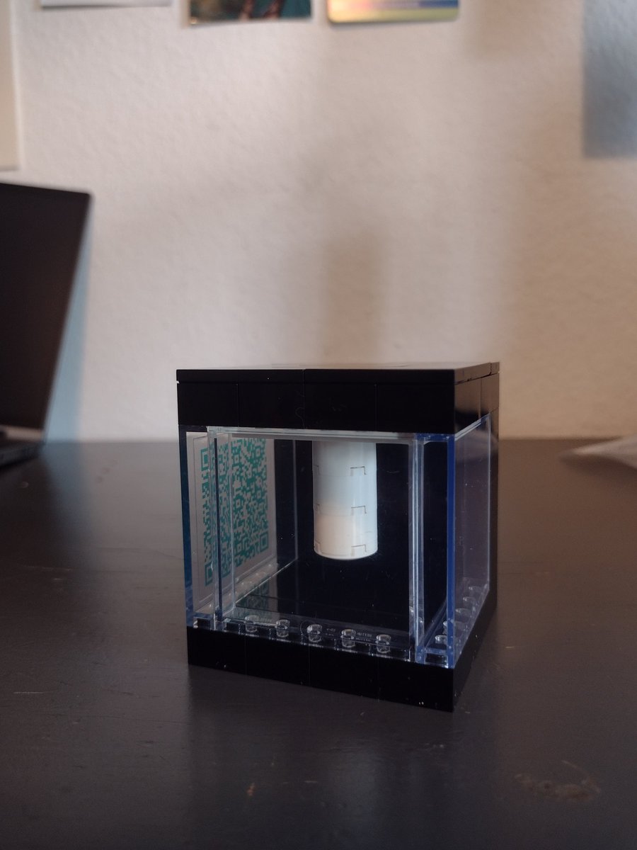Der Lieblingskollegy hat mir ein Lego-Set für nen Quantencomputer mitgebracht 😻