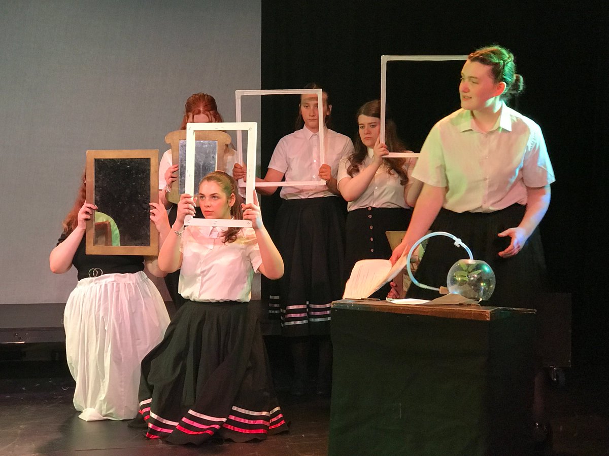 pace_yt's tweet photo. JEKYLL &amp; HYDE
By Evan Placey
After R.L. Stevenson
By arrangement with Nick Hern Books
#pacefest #summer #youththeatre #play #renfrewshireactivities https://t.co/zefpsDpI2l