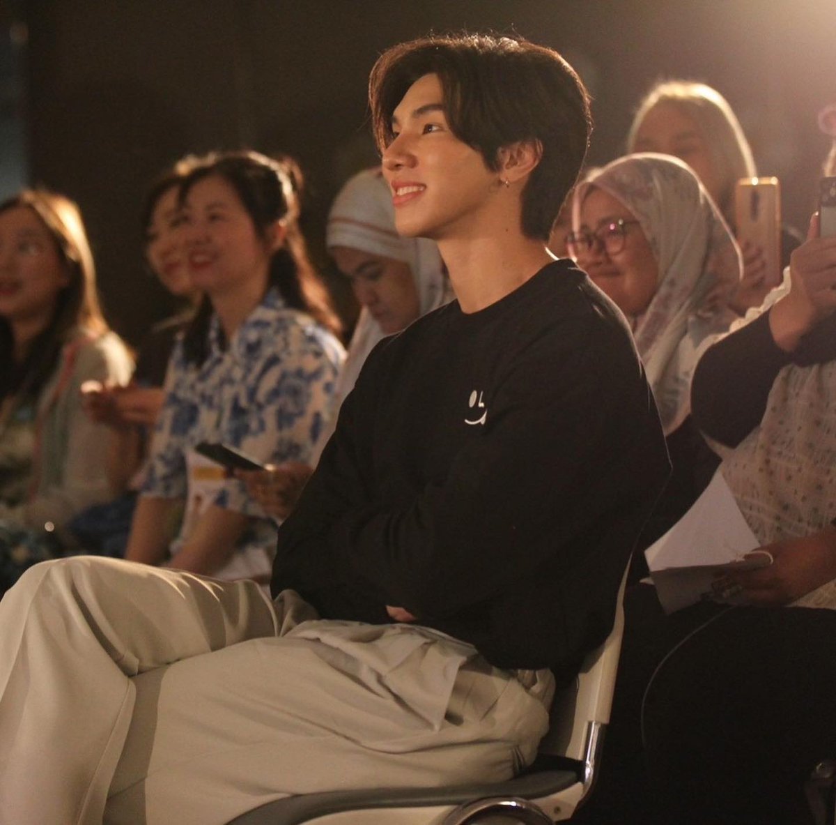 _JoyySun's tweet image. 好喜欢在你身边开心的我😄 就这样彼此陪伴着度过每一个幸福瞬间吧🤍
#SizeL