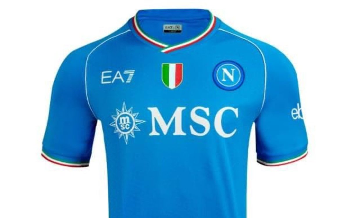 pisto_gol's tweet photo. La nuova maglia del #Napoli è una maglia da #Campioni 🔝 https://t.co/uBpvq3dDml