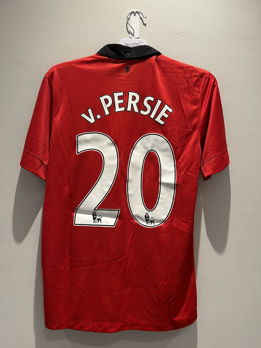 تيشيرت مانشستر يونايتد الأصلي 2013/14 فان بيرسي

متوفر الان في الموقع 👇🏼

hi-shirt.com/ar/PdObYYn