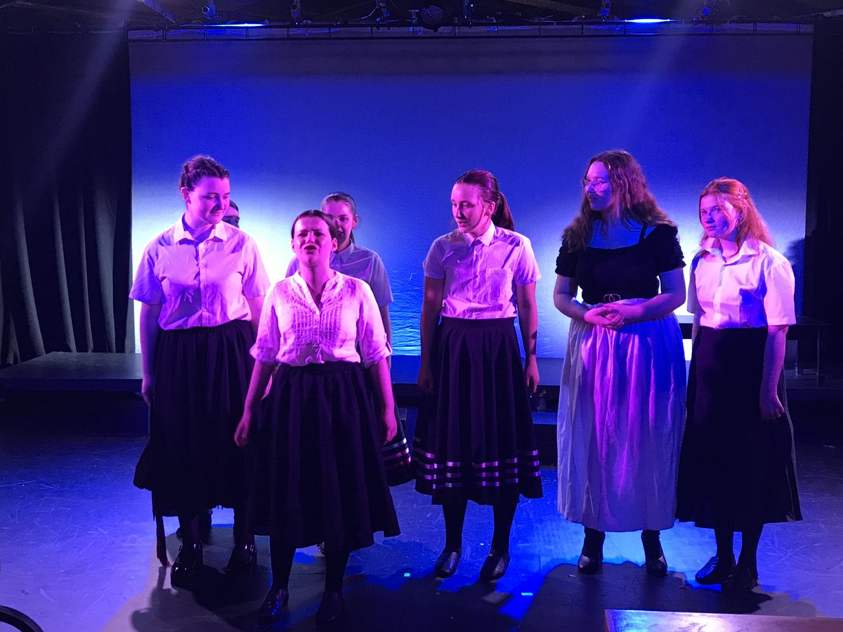 pace_yt's tweet photo. JEKYLL &amp; HYDE
By Evan Placey
After R.L. Stevenson
By arrangement with Nick Hern Books
#pacefest #summer #youththeatre #play #renfrewshireactivities https://t.co/Hfr8ydhrHl