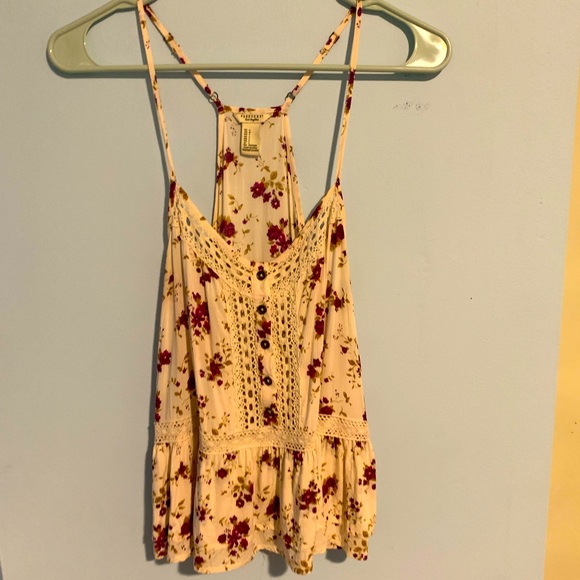 mmackiew_ebay's tweet photo. So good I had to share! Check out all the items I'm loving on @Poshmarkapp #poshmark #fashion #style #shopmycloset #swarovski #bcbgirls #forever21: https://t.co/e8rSdXKRiA https://t.co/CLO9XLSsE9