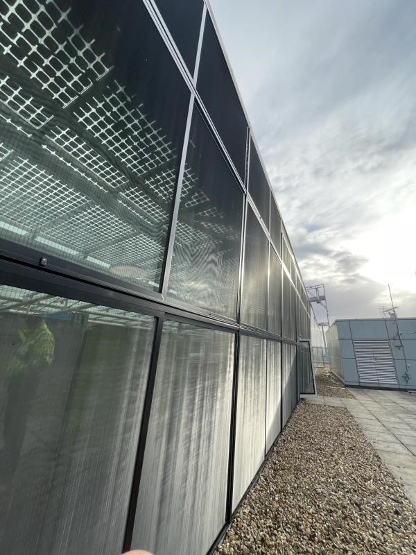 Smartlouvre's tweet photo. UK buildings are meant to be warm. Unfortunately, they have become dangerously hot, especially when the temperatures exceed 40 degrees.

But, there is a remedy. Microlouvre KoolShade.

#BuildingCladding
#WallCurtain
#BuildingFacade
#metalcladding
#architecturalcladding https://t.co/Aez5IhAZuA