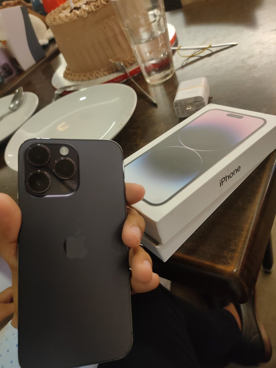 JenersonBuyser's tweet photo. BEST GRAD GIFT EVER!!! thank you Dade mame❤️❤️❤️❤️ https://t.co/0V8czvRYUG
