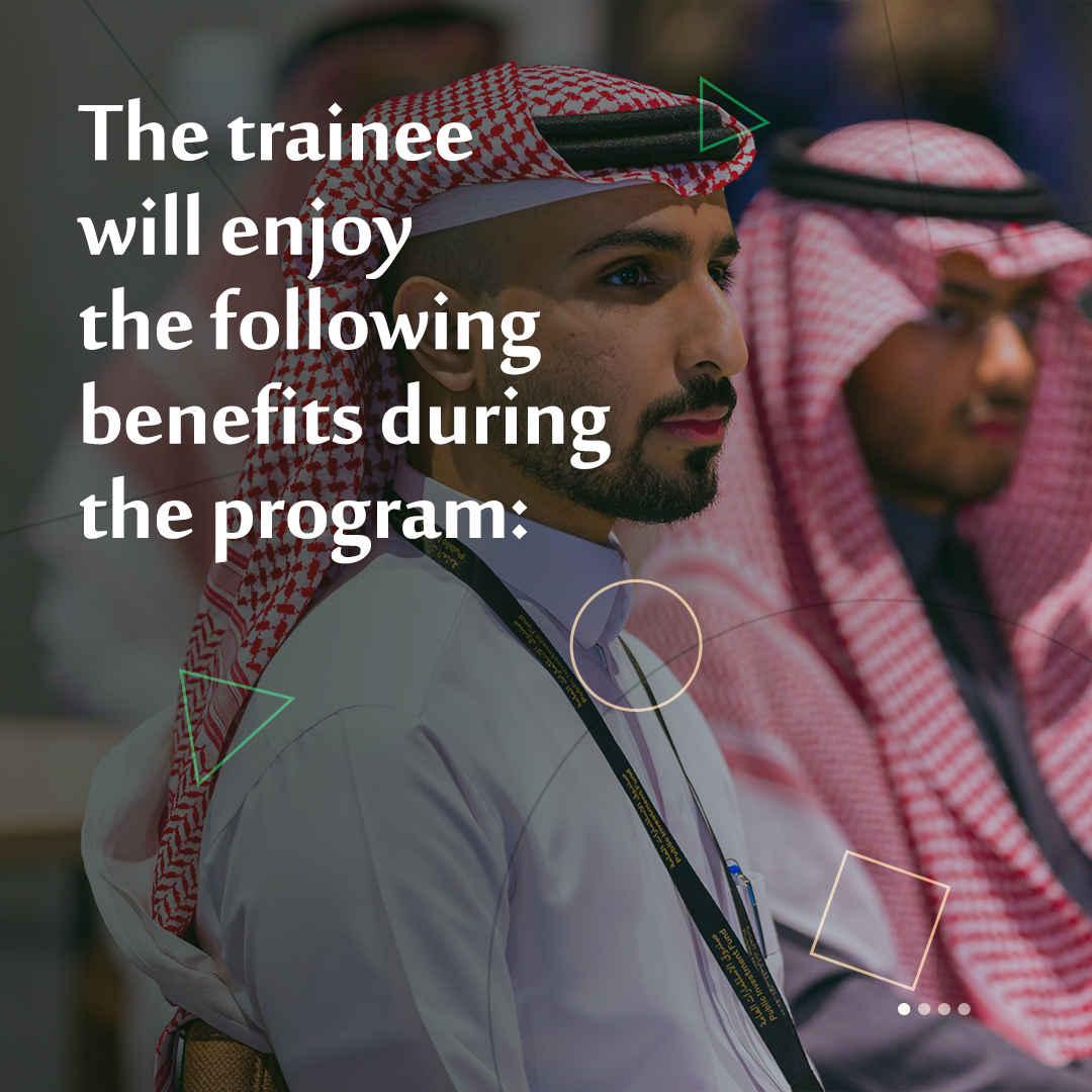 PIF_en's tweet photo. The #PIF #GraduateDevelopmentProgram bridges the gap between graduates and the job market, offering them the chance to learn from the Fund’s brightest minds.