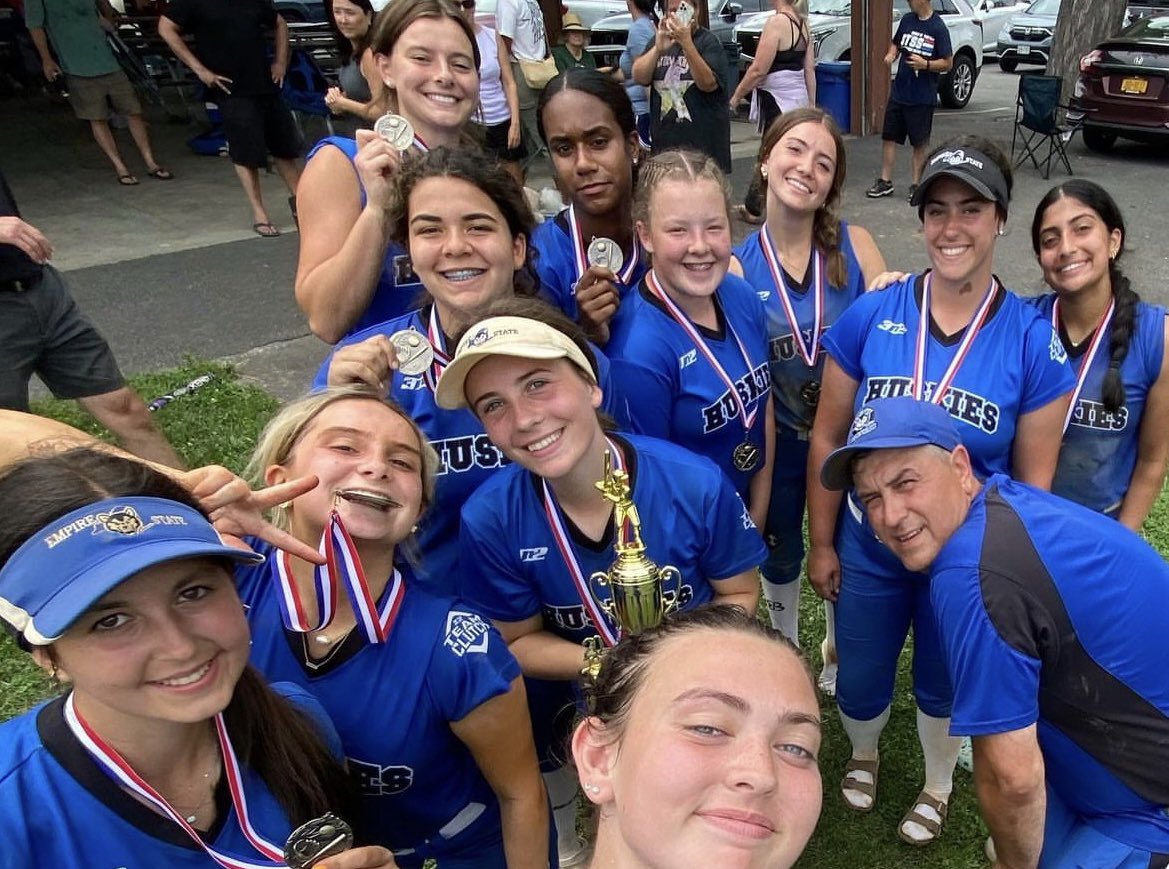 maddietpickett's tweet photo. Won the chip at the Rebel Rumble 18U tournament going 5-0 and getting our 100th team win! 🥎💯 I pitched 17.2 innings with 24 Ks, an ERA of 1.19 and a WHIP of 0.74. Love this team! @HuskiesCefaloni @EStateHuskies @USAElite_Jen https://t.co/nmT8ZRblNU