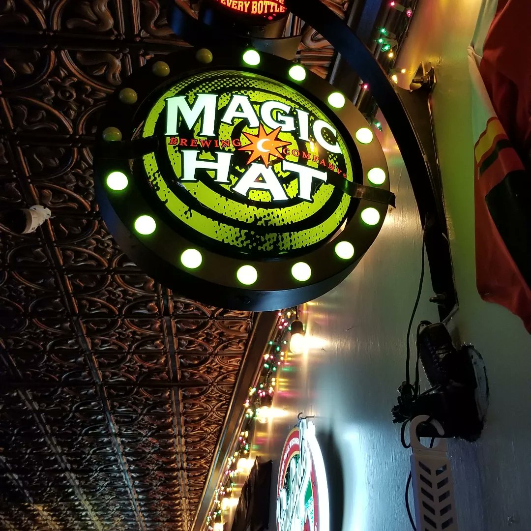 #roadtrip #oldschool #whereami 

#martinisandmagic 

#magicandmartinis