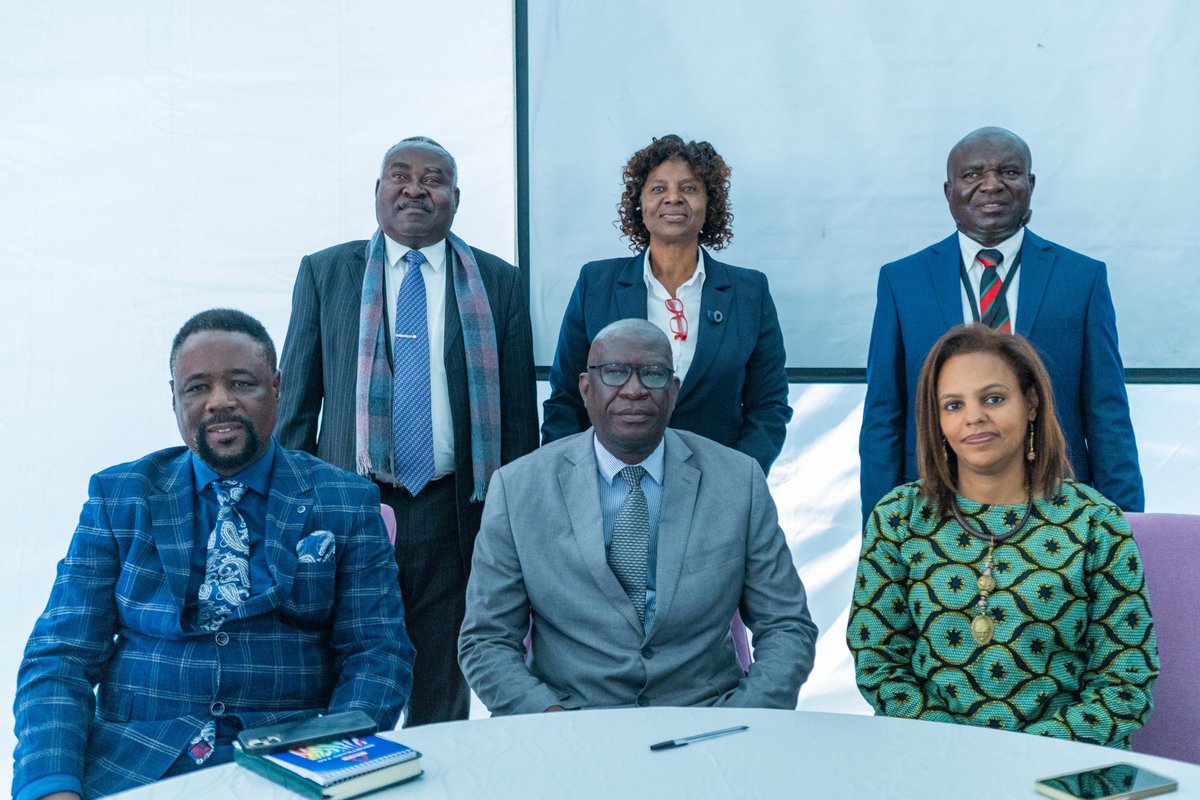 EU_TAF_AfCFTA's tweet photo. We're at #AGJEC2023:  Unleashing Africa's Sparkle🌟 
This event serves as a platform to promote progress &amp; expansion within the #AfCFTA
EU-TAF is proud to facilitate connections &amp;knowledge-sharing for female miners and jewelry business owners with industry stakeholders. https://t.co/lmAHEDviC1