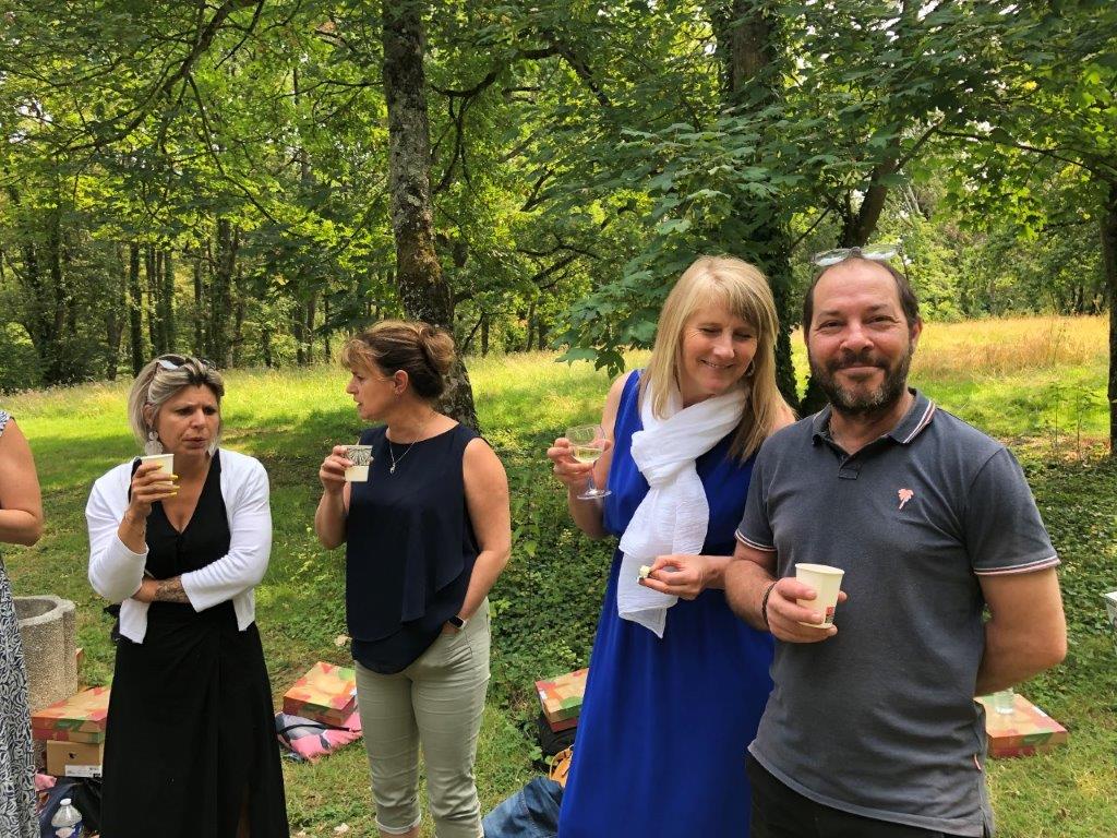 🤗 🧠 Aujourd'hui toutes nos équipes sont rassemblées pour une formation E-greta Moodle CFA pour la mise en œuvre des parcours multimodaux. Ambiance studieuse mais non moins détendue 😎
L'objectif ?
🙏 Merci à Manon Delage, Matteo Ferrari et Hawa Sow pour leur animation.