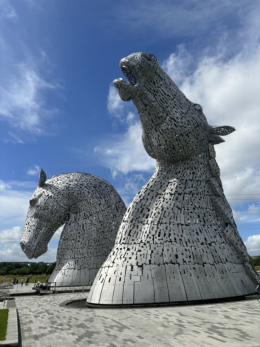 lauradsinclair's tweet photo. Beautiful day at #TheKelpies #HelixDayOut π΄σ §σ ’σ ³σ £σ ΄σ Ώ https://t.co/FDXVUhVEWq