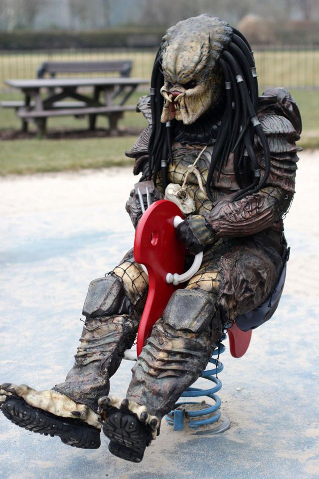 Gabalto's tweet photo. Dis motherfucker Pussy Face back there is hunting Us  #Predator #Yaujta #Gnaz https://t.co/QGfreiQKrX