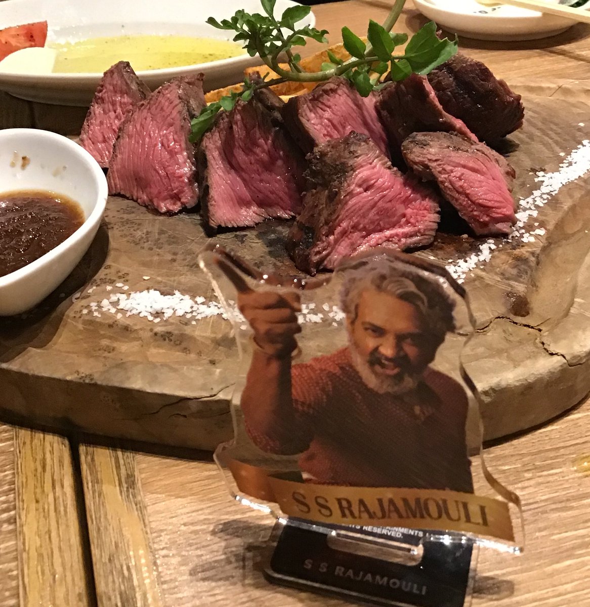 昨日の上半期映画を語る会？楽しかった。あっという間に3時間過ぎててびっくりした。そしてやはり肉🥩は元気出る。野菜🥦🥬🥕ももちろん食べました。上半期ベスト1は発表前に皆ご存知でした。ですよね🔥🌊🍃 https://t.co/hptrsjojyG