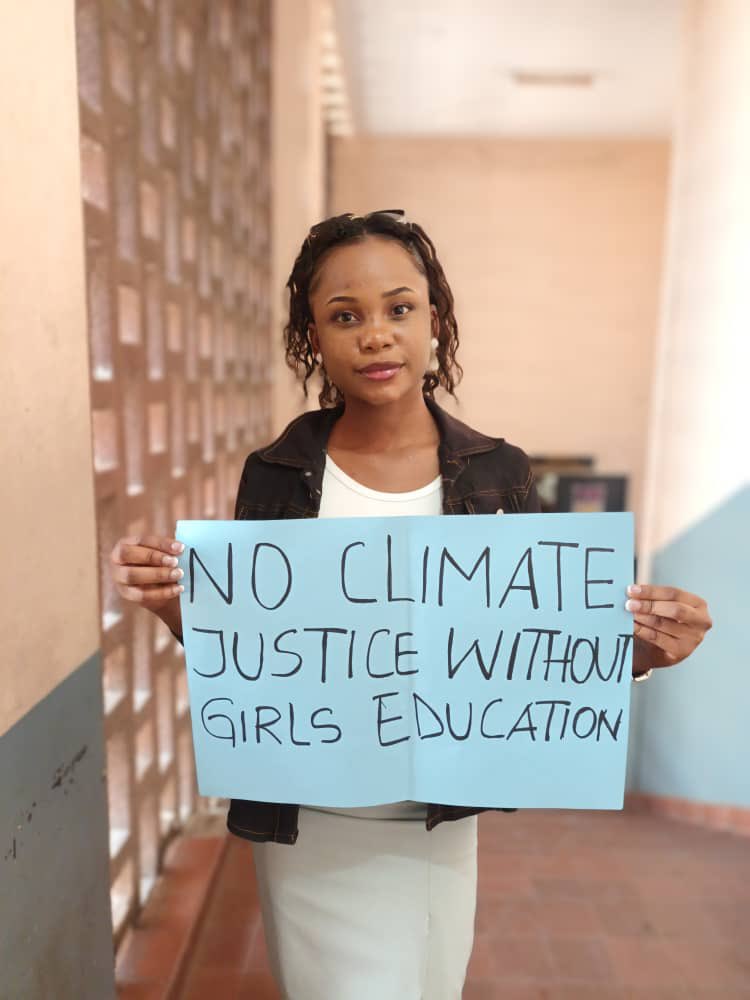 Kera_Lay's tweet photo. No climate justice without girls education                     #Riseupmovement
#ClimateAction
@vanessa_vash
@MalalaFund https://t.co/vSI0Mfc6Im