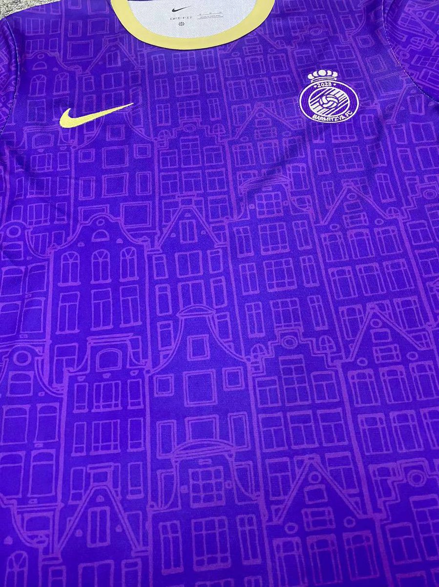 WadelYtb's tweet photo. Le premier échantillon du maillot du Barmitzva FC a été réalisé aujourd'hui 🟣

Je suis tellement content du rendu, l'aventure prend une autre tournure et grâce à la commercialisation de ce maillot, on pourra tous en garder un souvenir à JAMAIS !

Merci pour tout 💜

Tic Tac ⏳ https://t.co/NYLR7gg183