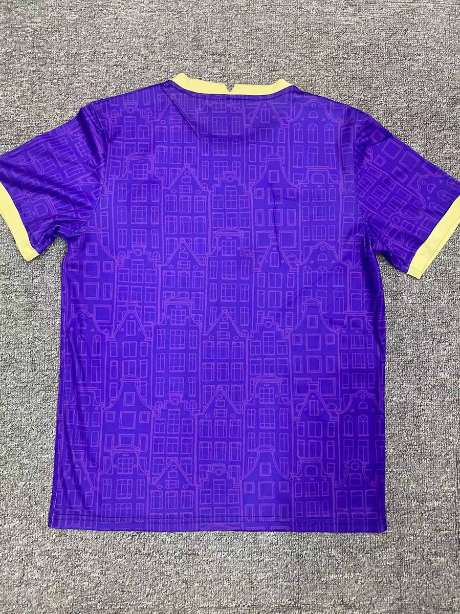WadelYtb's tweet photo. Le premier échantillon du maillot du Barmitzva FC a été réalisé aujourd'hui 🟣

Je suis tellement content du rendu, l'aventure prend une autre tournure et grâce à la commercialisation de ce maillot, on pourra tous en garder un souvenir à JAMAIS !

Merci pour tout 💜

Tic Tac ⏳ https://t.co/NYLR7gg183