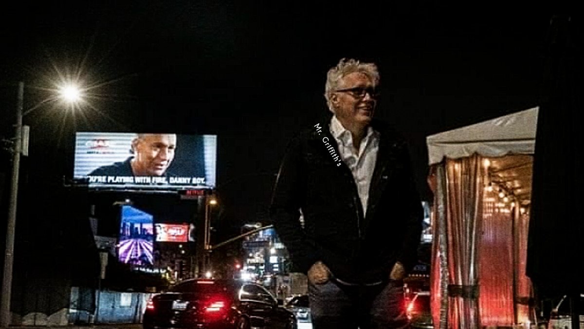 MrGriffithss's tweet photo. #Throwback to #ThomasIanGriffith at Sunset Blvd during the pre #CobraKaiSeason5 release promotions!
#TerrySilver #CobraKai #Promotions #sunsetblvd #LosAngeles #Netflix #memories #MondayMood #perfectcapture https://t.co/4qAd82vcJa