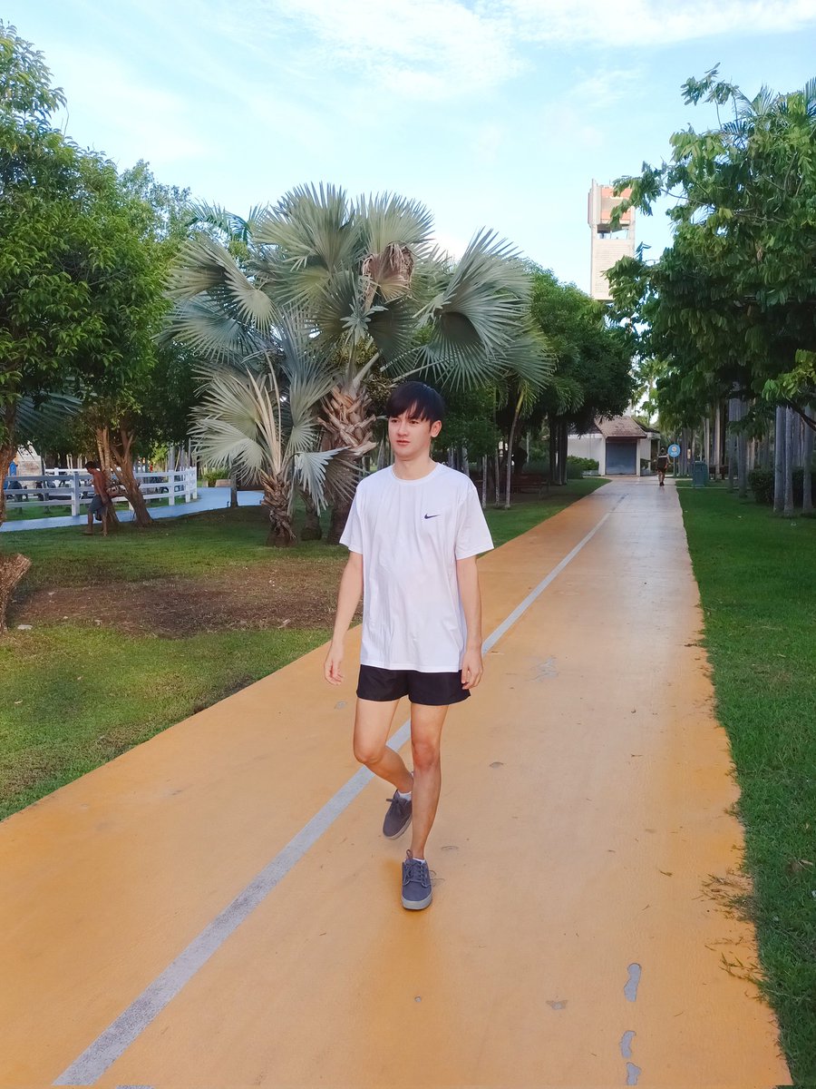 Pannarine's tweet photo. https://t.co/ZrNJ1quBZ0