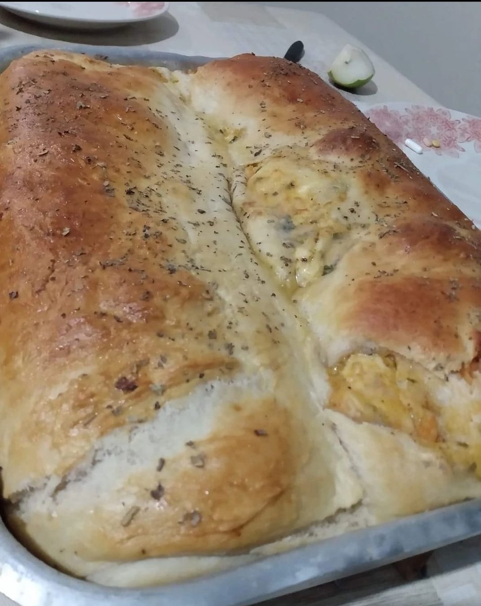 PortalContato's tweet photo. Hoje é o Dia Mundial da Pizza! Em comemoração à data, vamos repassar uma receita para você saborear na sua casa. Confira: 🍕🧑‍🍳
https://t.co/XQsYmAHEUT https://t.co/rdiRYv5TYU