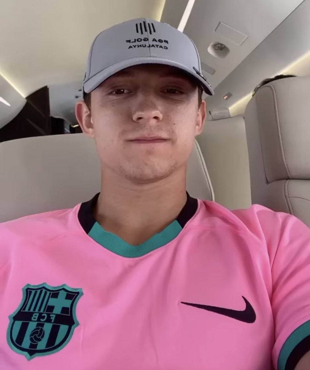 Somhiseremfcb's tweet photo. 🗣️Tom Holland: "Siempre he sido hincha del Barça". https://t.co/7HwLRIPb5G