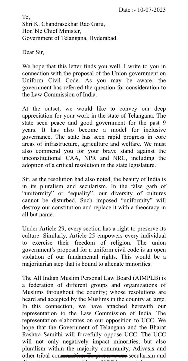 RishikaSadam's tweet photo. Following a meeting with #Hyderabad MP @asadowaisi &amp; delegation of religious leaders, #Telangana CM #KCR said his party will oppose #UniformCivilCode bill. KCR says Centre’s using #UCC to do divisive politics, provoke people. ‘There are other bigger issues to focus,’ he says. https://t.co/TX3upEqqLw