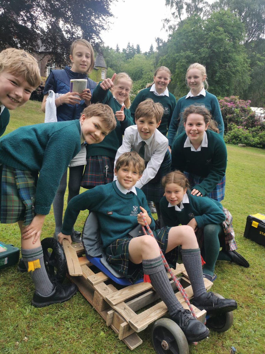 ArdvreckSchool's tweet photo. Before the end of term, children in our DT club successfully lauched their go karts! With parts salvaged from old and broken items, they have done brilliantly to produce these nifty little karts!
#engineer #STEAM #construction #designandtechnology https://t.co/UBXPhAOuT3