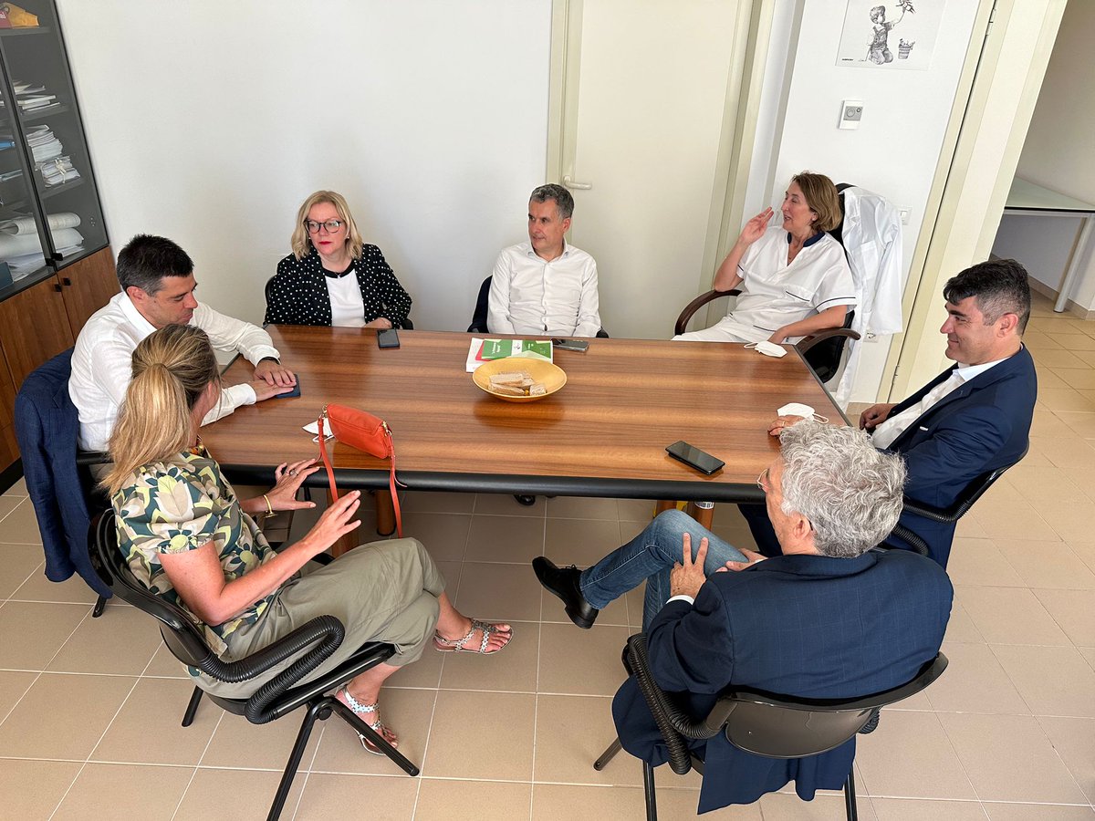 Per il secondo viaggio nella sanità sarda del <a href="/pdnetwork/">Partito Democratico 🇮🇹 🇪🇺</a>, questa mattina a Nuoro, con <a href="/Ileniamalavasi/">Ilenia Malavasi</a>, <a href="/MarcoMeloni/">Marco Meloni</a> e @SilvioLai, abbiamo prima incontrato il sindaco Andrea Soddu, poi abbiamo visitato la ASL di Nuoro e l’ospedale San Francesco.

#SOSardegna

<a href="/pdsardegna/">Pd Sardegna</a>