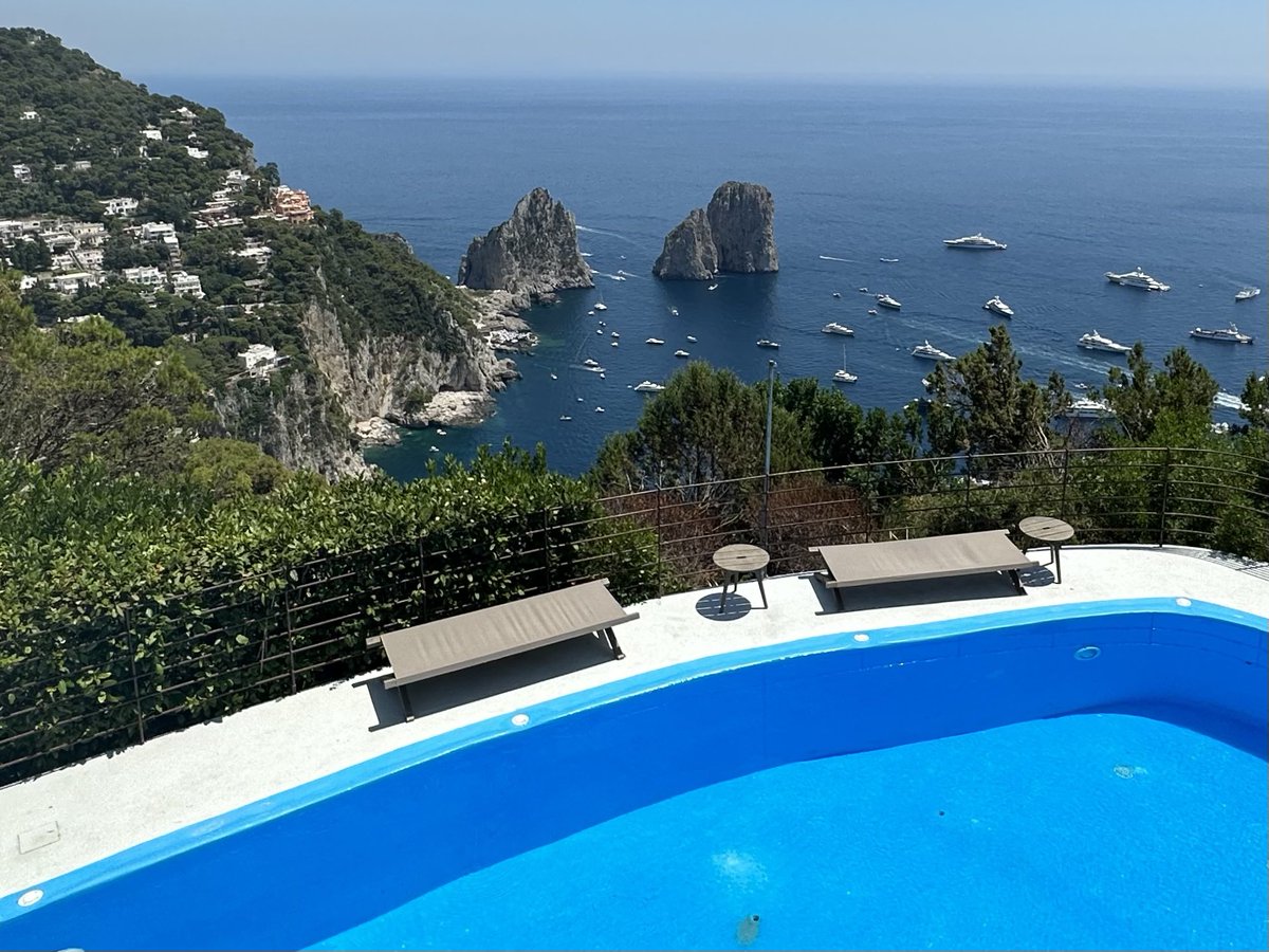 RaphaelTHarris's tweet photo. #Mediterranean #LifeStyle of #SouthernItaly
#Brokerage #Development #Management
https://t.co/TmGDEkRwVz
A 360° #FullServiceRealEstateGroup with +17years Experience #Specialized in #Property markets of #Capri #AmalfiCoast #Sicily #AeolianIslands https://t.co/FYL4Jq9sif