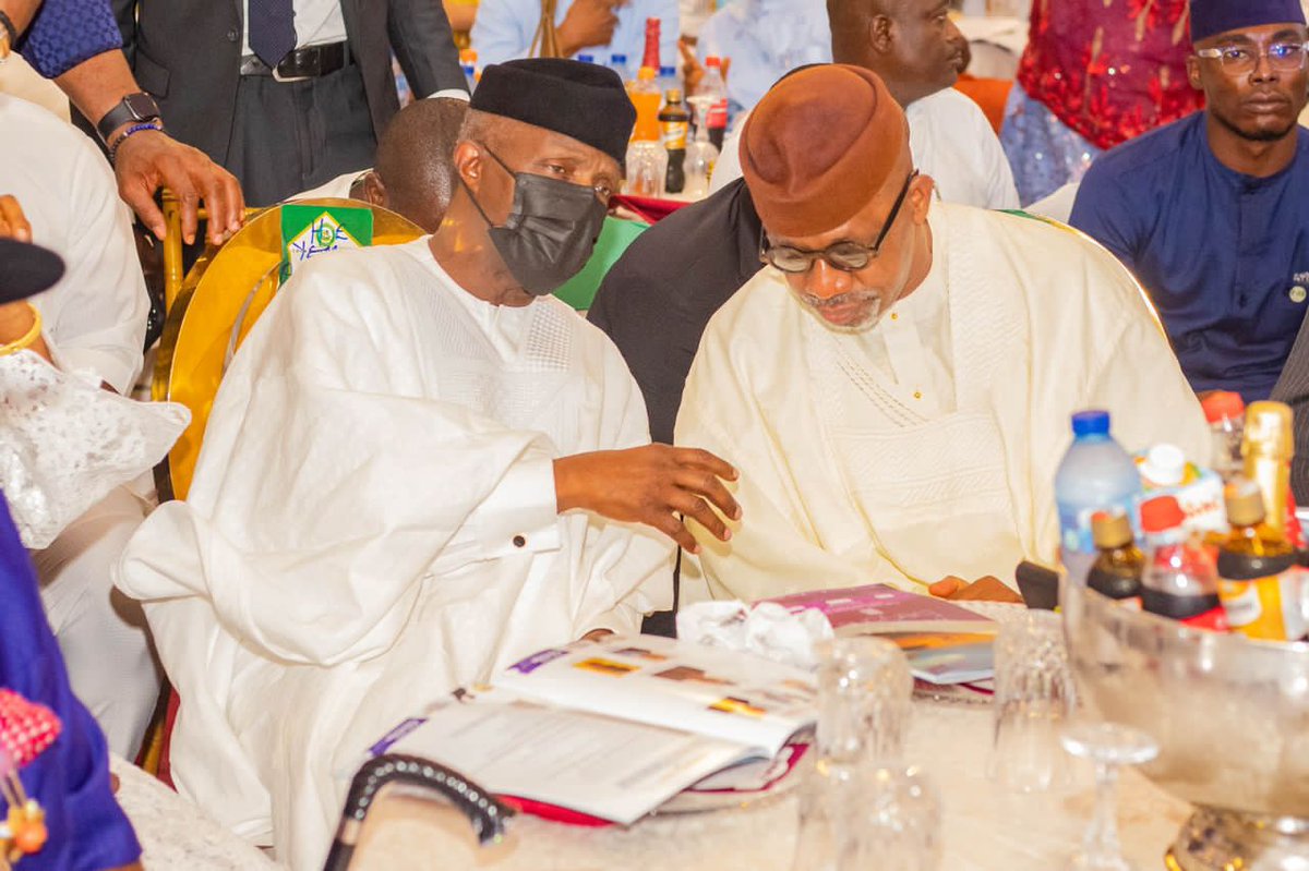 VillaUpdatesng's tweet photo. Former Vice President Prof. Yemi Osinbajo SAN, GCON and his wife Mrs Oludolapo Osinbajo attend the public Thanksgiving Event and Recognition by the Ikenne Development Association in Ikenne, Ogun State. 9th July, 2023. https://t.co/R17Ycq3M2R