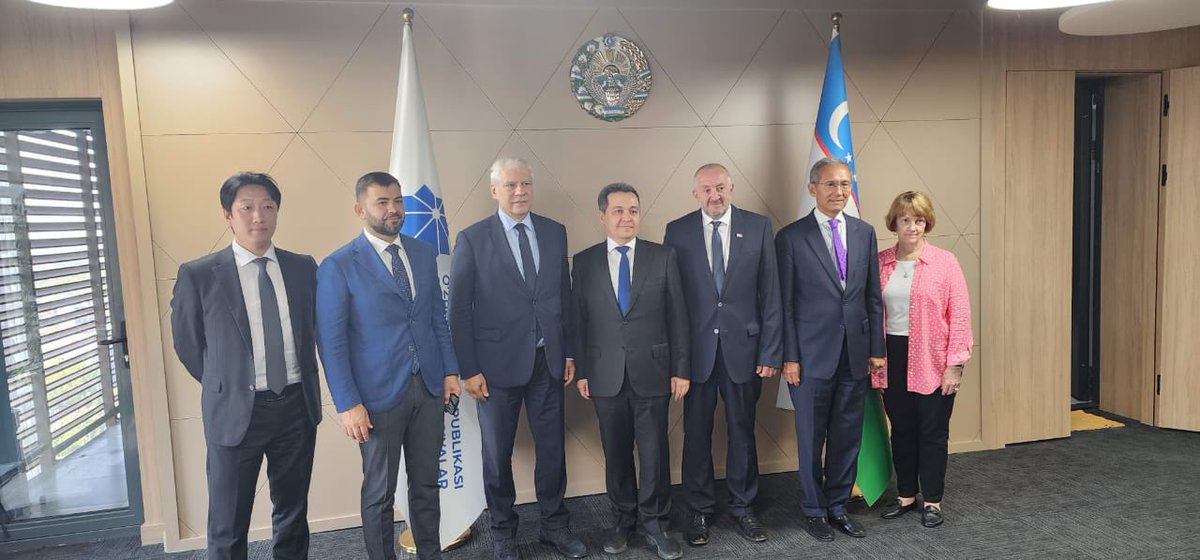 gaburici_chiril's tweet photo. With my colleagues, from @NizamiGanjaviIC including former presidents and government officials, participated in the Digital Leadership Forum hosted by the Minister of Digital Technology of Uzbekistan. Great event and hospitality by Minister @sh_shermatov #DigitalLeadershipForum https://t.co/pZ3CB5RpQI