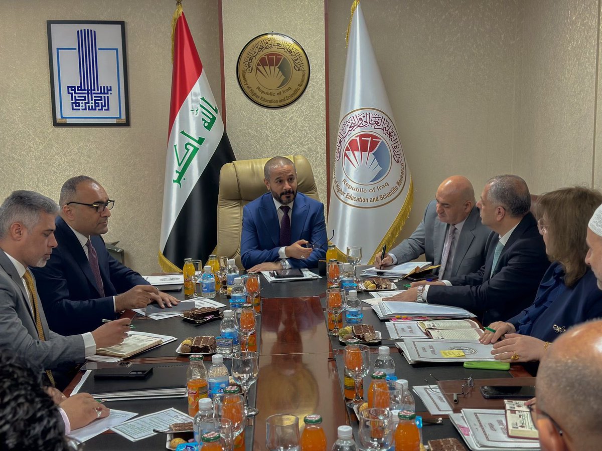 عقدنا اجتماعا للملاك المتقدم في وزارة التعليم العالي والبحث العلمي ووجهنا بدراسة زيادة نسبة القبول للطلبة المتميزين في الجامعات وتمكينهم من طموحهم العلمي وأوعزنا بتكثيف الإجراءات لتيسير طلبات المواطنين وتعزيز الخدمات الإلكترونية واستكمال خطط العام الدراسي المقبل لتطبيق مسار
