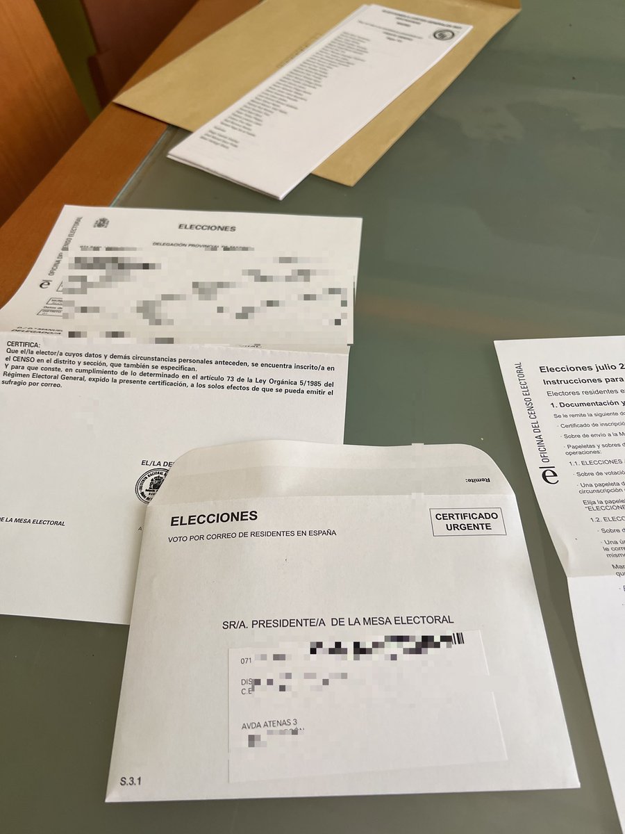 fccarlose's tweet photo. Llegó in extremis https://t.co/n4yBIgEu5E