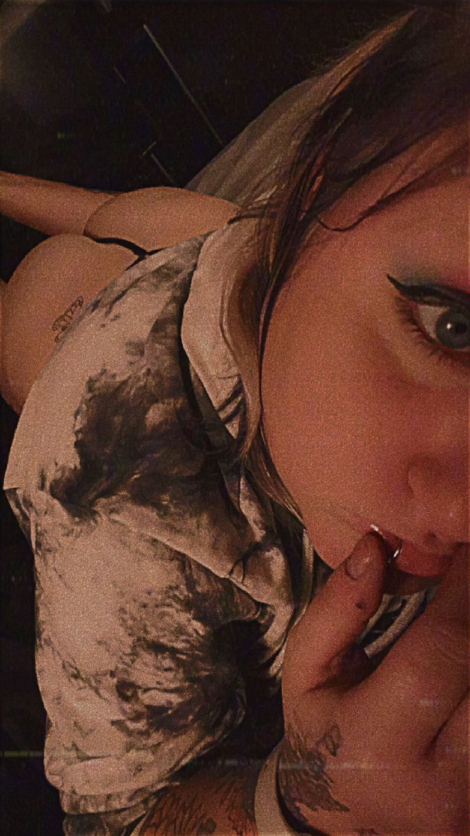 sunshinegirly26's tweet photo. 6 more days till my birthday who want to spoil the birthday girl. 🤤❤️🥰 #spendmoney #only22 #onlyfans #onlyfans_girl #bi #content #thick #horny #bbw #kinky #sexy #FREAKYYYYYYY #porn #FreakyGirl #nsfw #ThickGirls #onlyfansbabe #bigiddies #sugerdaddy https://t.co/aQbD1MEHRk