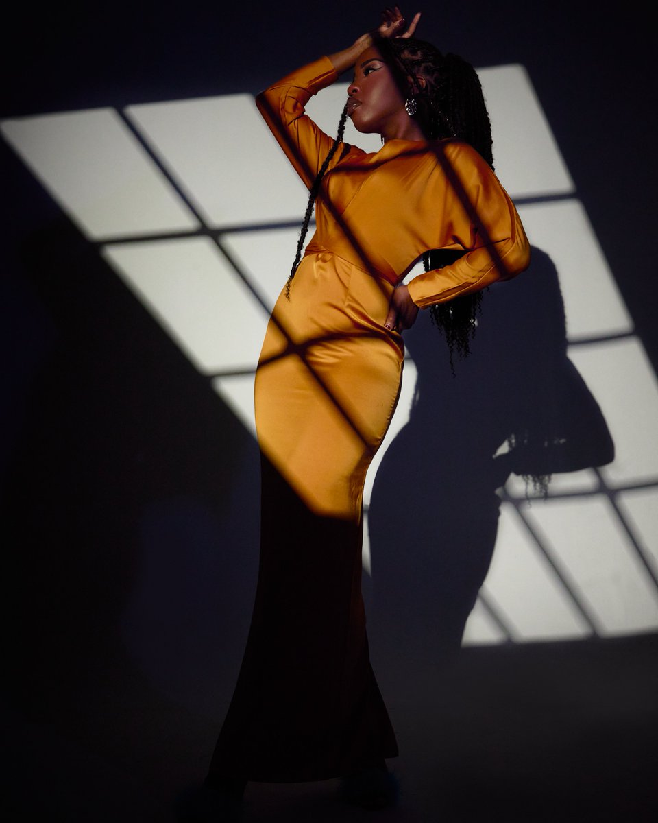 ConxeptStudios's tweet photo. Even the shadows can't shut your shine.
📸: @poseforstina https://t.co/V0tDvGmN4P