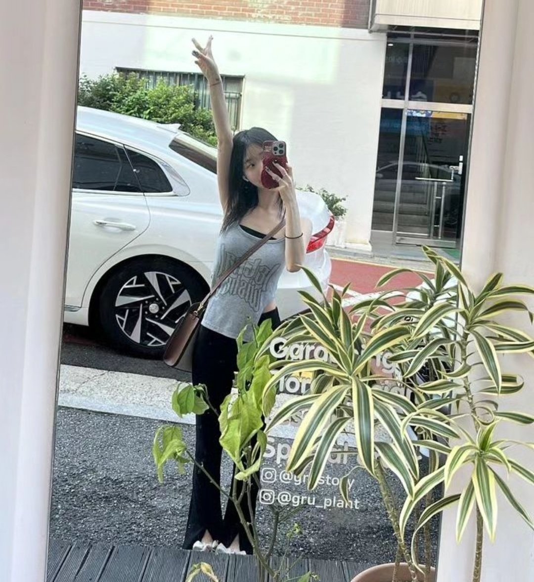 hdyeojin's tweet photo. loml https://t.co/nsSpyCbDH1