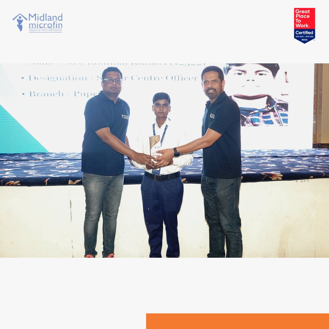 MidlandMicrofin's tweet photo. A big shout-out to all the incredible employees of Midland Microfin who made the Darbhanga Townhall event a resounding success! ππ½π
#MidlandMicrofin #TownhallEvent #EmployeeRecognition #TeamWork #Achievements #team https://t.co/66bXIkRDy0