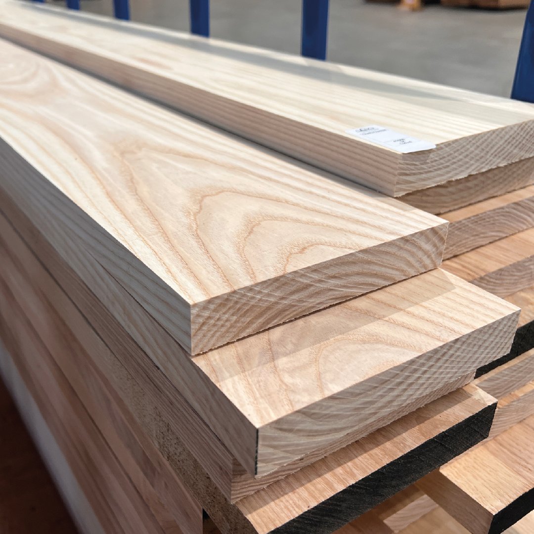 TimbersourceLtd's tweet photo. Some beautiful cut to size & planed American Ash and Walnut which will be used to build a media unit 🤩
#timber #woodworking #diy #ash #walnut #joinery #carpentry #homedecor #homerenovation #furniture #mediaunit #media #indoorliving https://t.co/mAFikcjawr