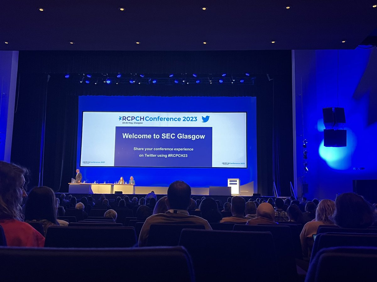 PrudenceSHLeung's tweet photo. Belated post- honoured and thrilled to have received the @RCPCHtweets medical student prize! My first time in glasgow; great conference, inspirational speakers! https://t.co/YLGE0t4d57