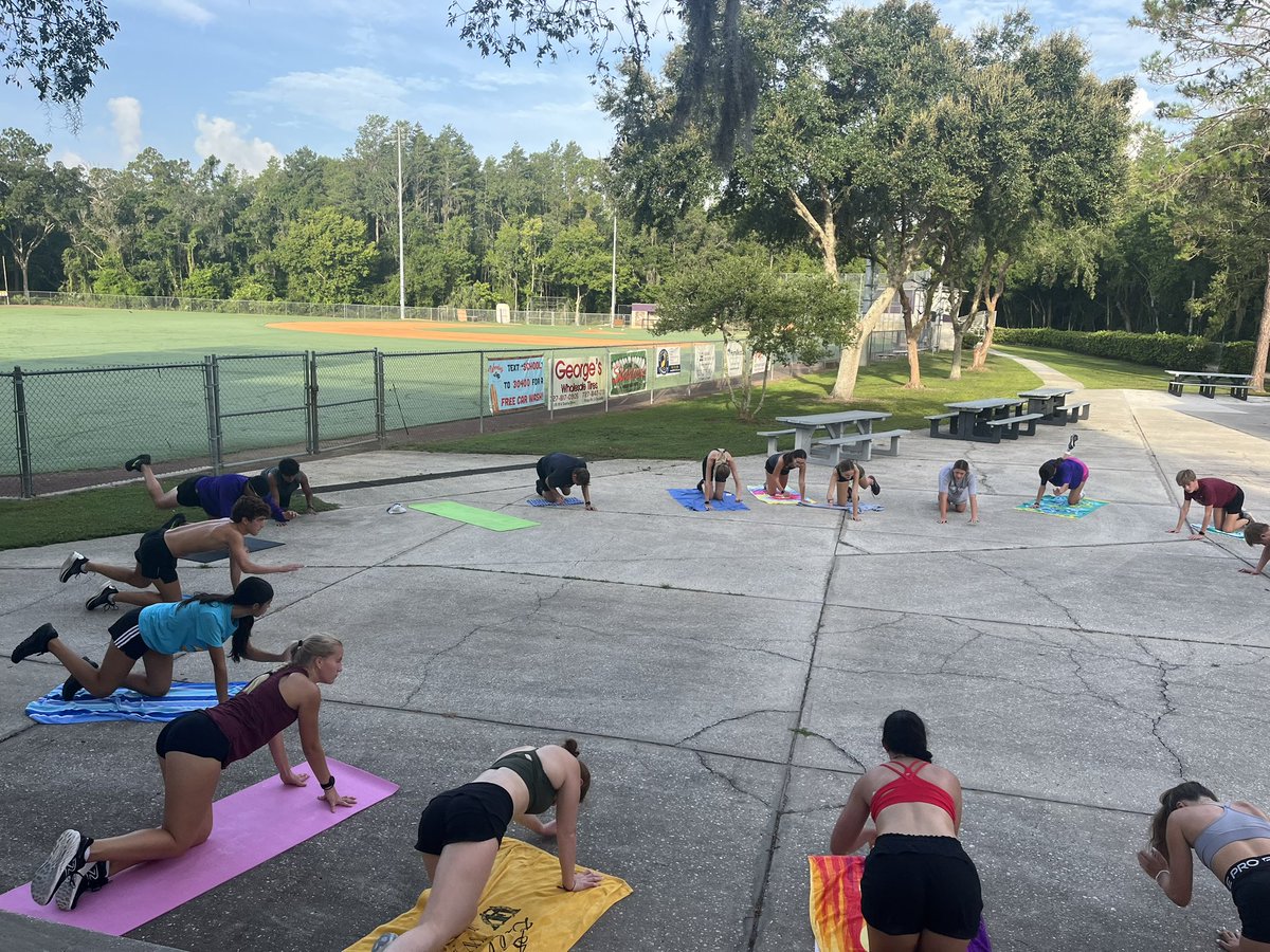 River Ridge Cross country putting in the work! <a href="/RRGirlsWts/">RRHS Athletic Director</a> <a href="/rrhsknights/">River Ridge Knights</a>