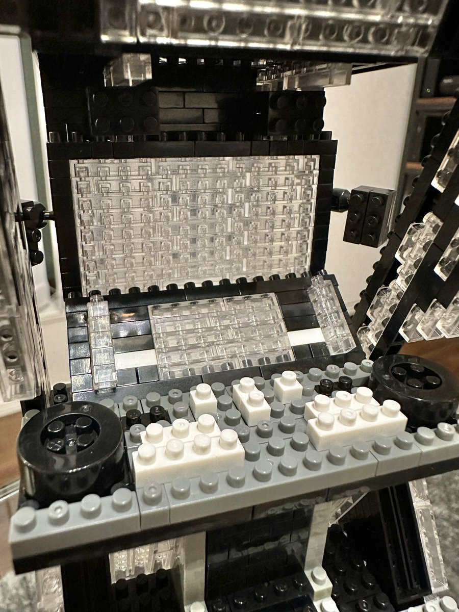 uncn's tweet image. ナノブロックLIGHTNING MODEL作った