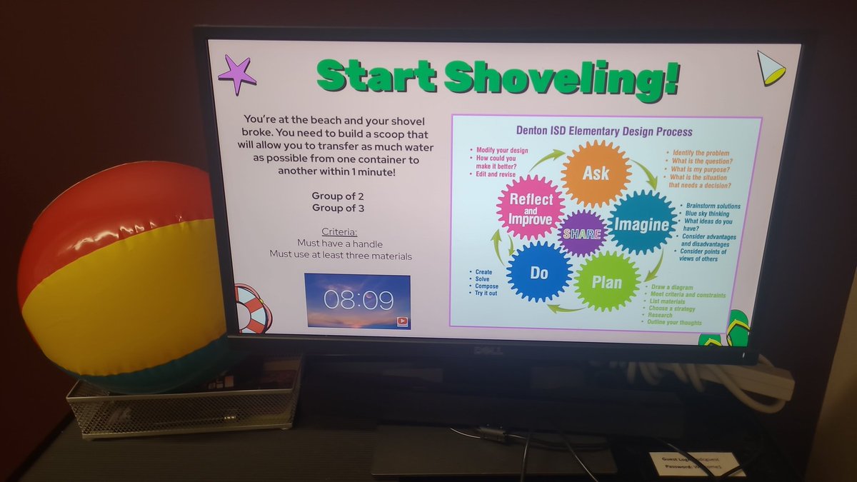 We've got a full house at today's 5th Grade Science Teacher PD! Our soft start is a STEM Challenge 🤗