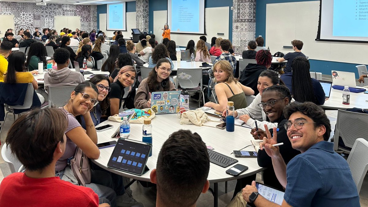 umichgradschool's tweet image. As part of the 2023 #UMich Summer Research Opportunity Program (SROP) experience, students participated in an Imposter Syndrome Workshop with Dr. Susan Montgomery at @UMTrotterMC. 

Learn more about SROP: myumi.ch/8enZg

#GradSchool #MichiganSummer #SummerResearch