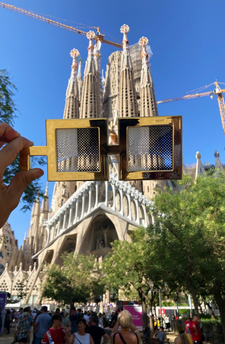 ¡Nounificando lugares icónicos! “La Sagrada Familia” 🇪🇸 <a href="/lilnounsdao/">Lil Nouns ⌐◨-◨</a> <a href="/nounsdao/">Nouns</a>