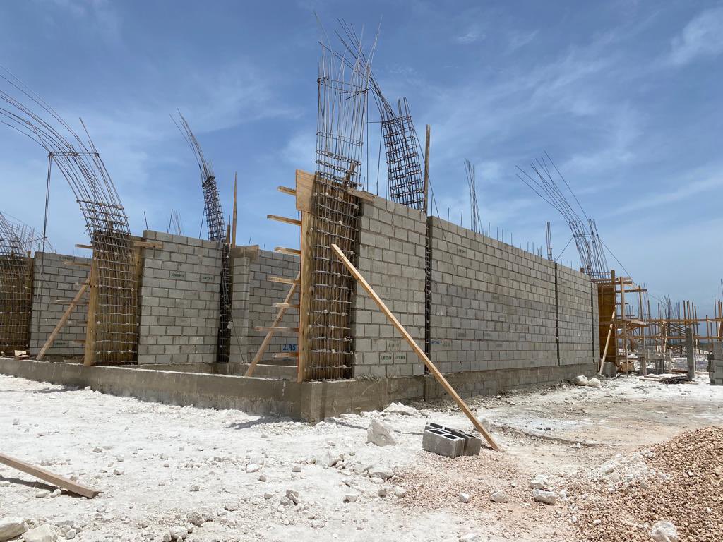 SigmundFreund's tweet photo. ¡Avanzamos hacia el cambio de la región Sur!  

¡Así van las obras en #CaboRojo Pedernales! les comparto fotos de los avances del H10, que es el primero de los tres hoteles que están en construcción en la fase I del proyecto. 🙌🏼 

Sin dudas, Pedernales se convertirá en el próximo destino turístico sostenible y paradisíaco del país. 

#SeEstaTrabajandoEnPedernales #PedernalesAvanza #CambiandoElSur